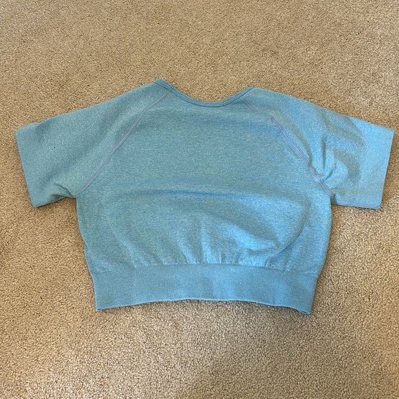 Beautiful blue workout set - top and bottom size Small - Picture 3 of 4